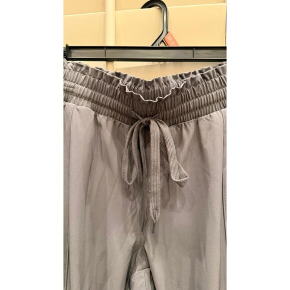 Time and Tru Maternity Elevated Joggers Metal Night Gray Size M NWT Relaxed Fit - Picture 3 of 4